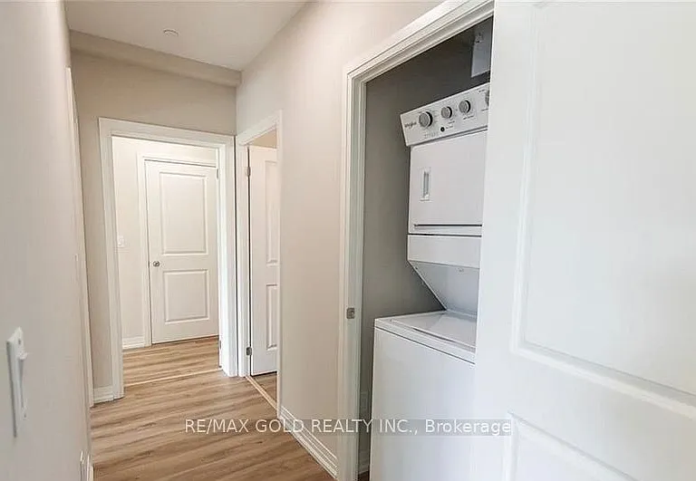 50 Herrick Ave — Photo 14