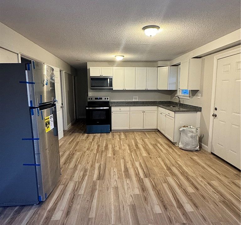 1st image of 80 Summit St Floor 2