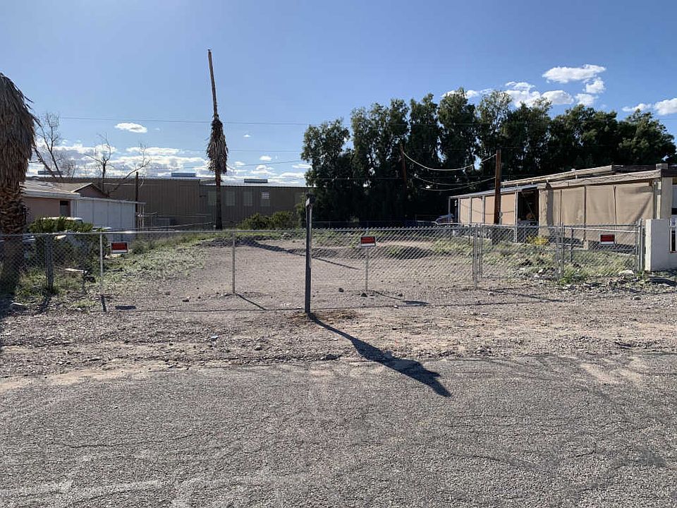 2nd image of 3017 Joyce Ln