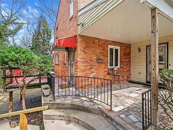 2nd image of 246 Byron Rd