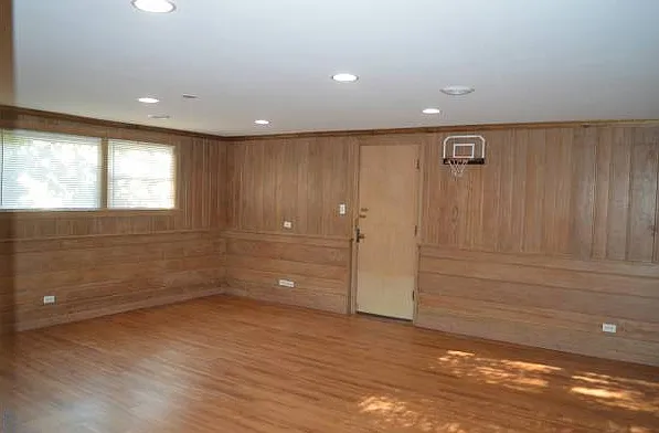414 Brook Ln — Photo 4