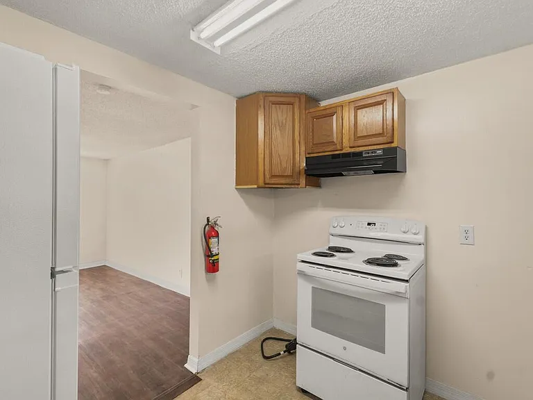 3370 45th Pl — Photo 31