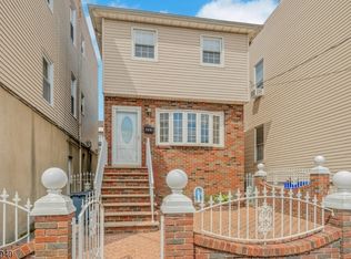 149 Chestnut St, Kearny Town, NJ 07032