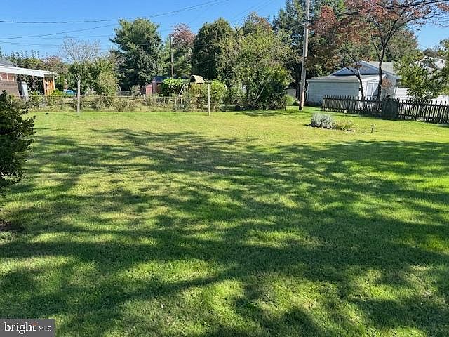 2nd image of 5009 Mauretania Ave