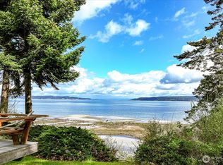 377 Harrington Rd, Coupeville, WA 98239