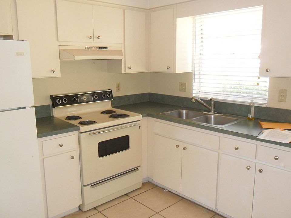 2nd image of 5661 Struthers Court # Fl Ground