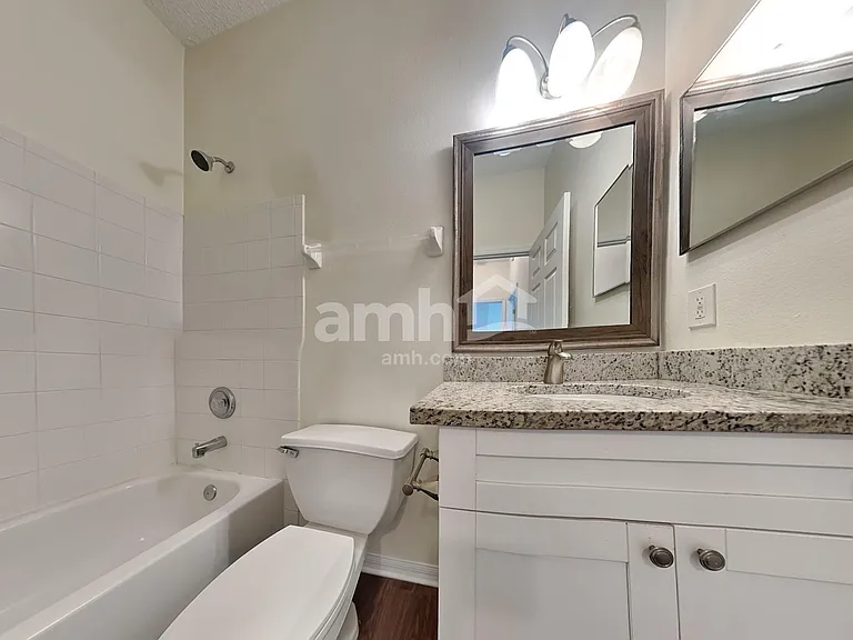 18212 Holly Hills Way — Photo 15