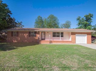 6111 Confederate Dr, Pensacola, FL 32503