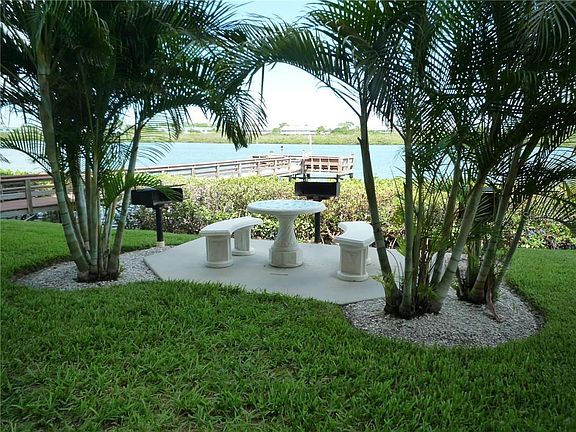 5th image of 19725 Gulf Blvd APT 2