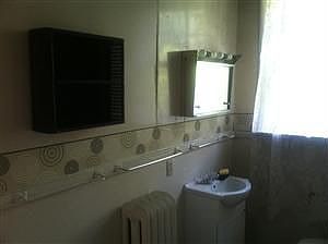 4th image of 3010 Hanes Ave #A