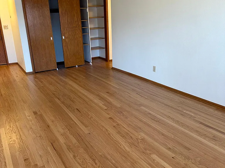 505 E Henry Clay St #204 — Photo 31