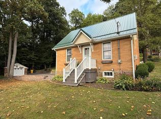 742 Soap Hollow Rd, Hollsopple, PA 15935