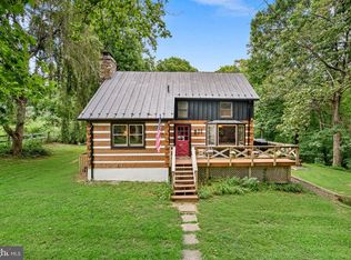 1263 Frogtown Rd, Bluemont, VA 20135