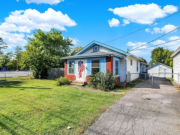 2nd image of 2108 National Ave