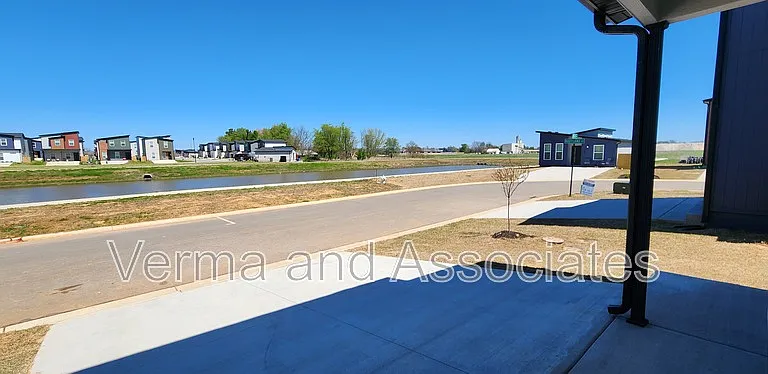 1091 Kentucky Ave — Photo 16