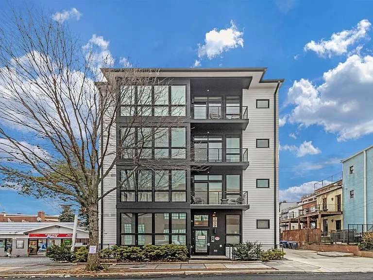 1012 Harvard St NW #7 — Photo 26