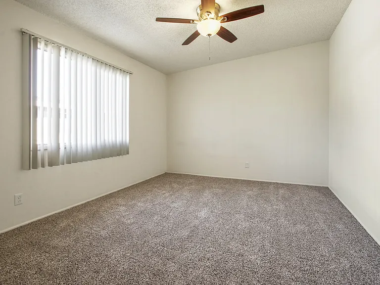 Glen Haven Apartments — Photo 51