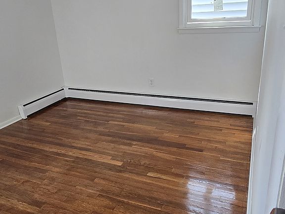 5th image of 93 Stuyvesant Ave Floor 2