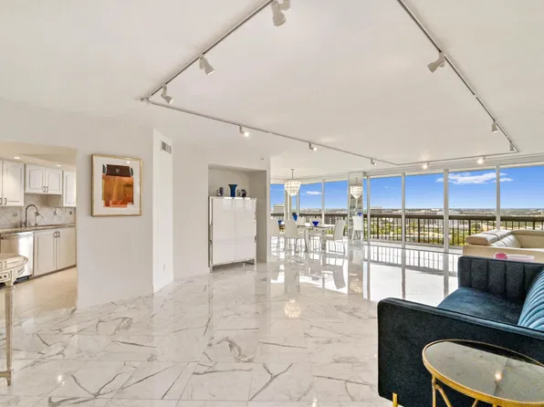 1900 CONSULATE Place #1704, West Palm Beach, FL 33401