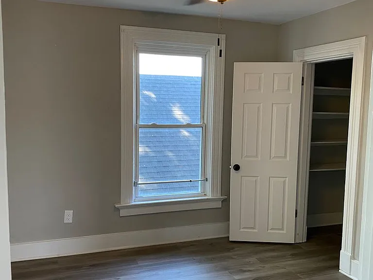 6834 Betts Ave — Photo 14