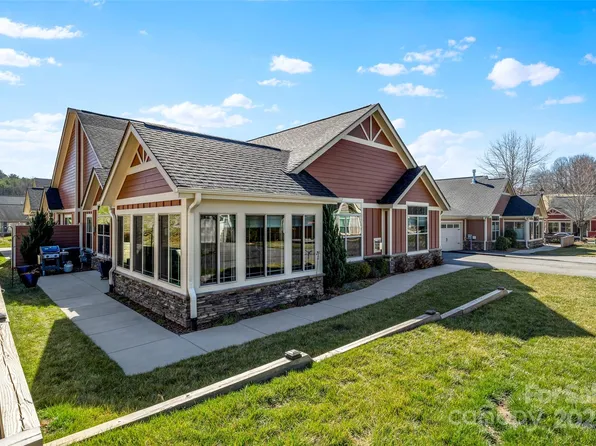 34 Westfield Way, Candler, NC 28715