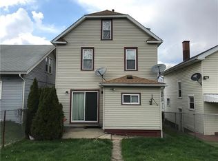 1219 Washington St, Farrell, PA 16121