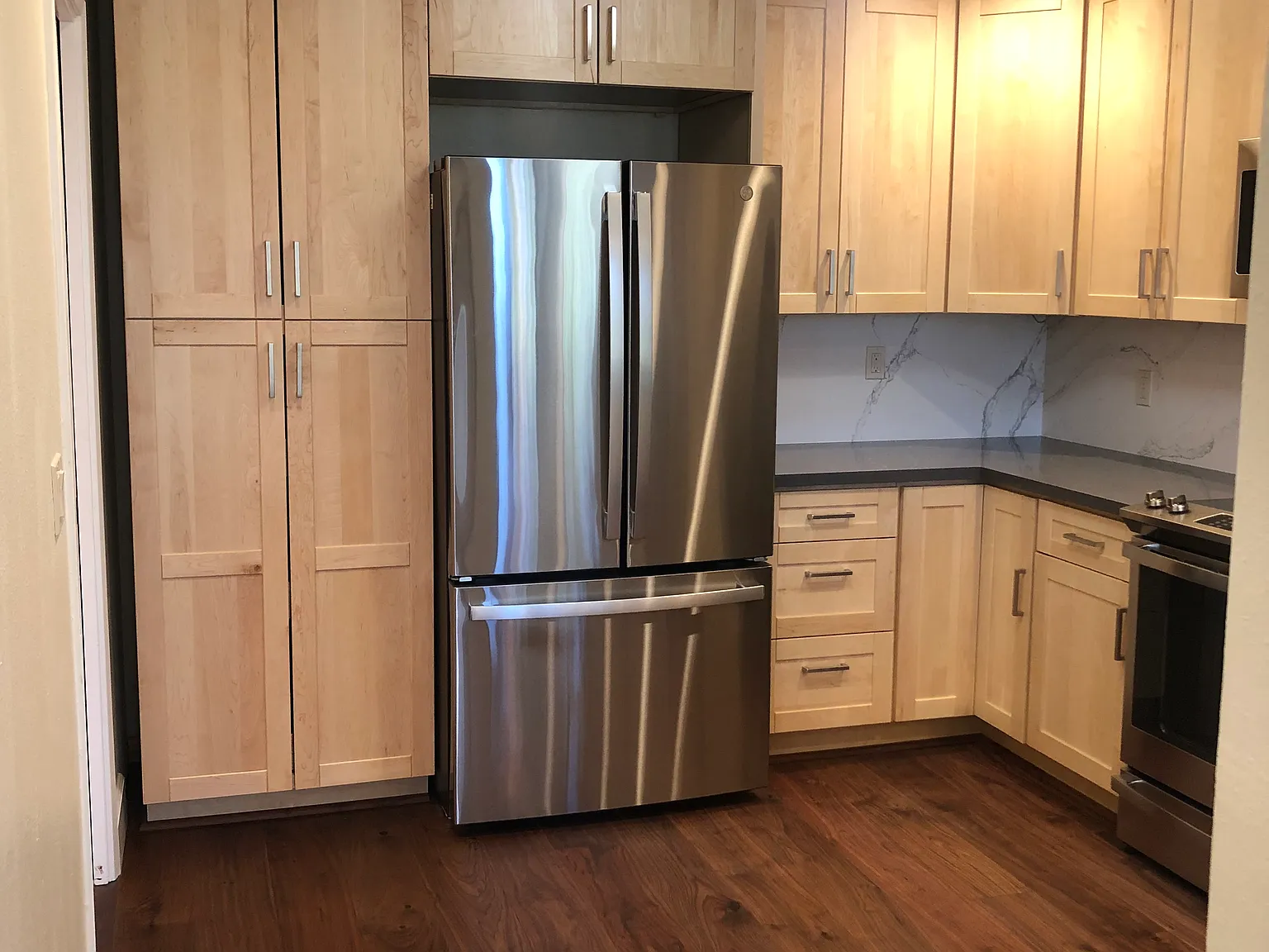 2 bed, 1600 sqft, $6,950 — Photo 4