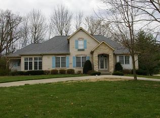 22 Raven Oak Dr, Shiloh, IL 62221