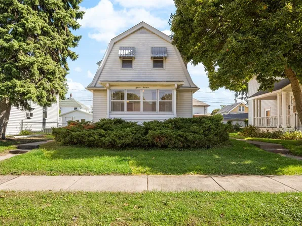 1513 41st St, Rock Island, IL 61201