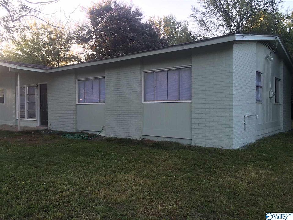2nd image of 2406 Medaris Rd NW