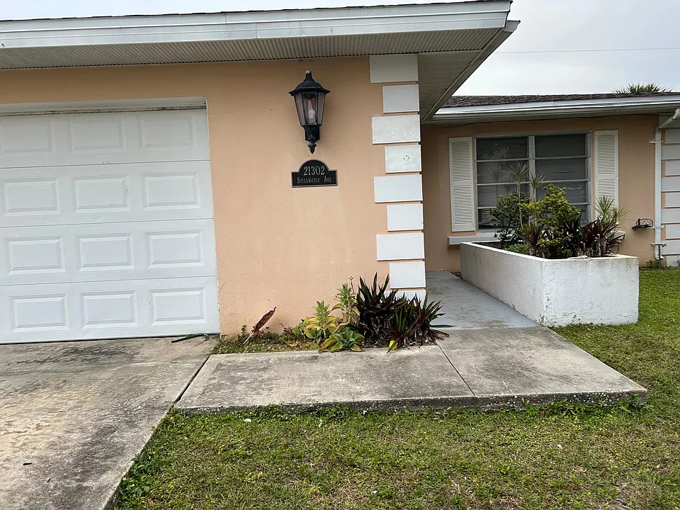 21302 Stillwater Ave