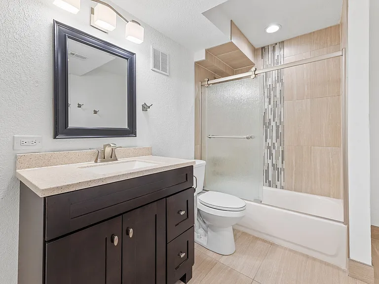 1040 Tennyson St — Photo 32