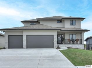 10011 S 186th Ave, Omaha, NE 68136