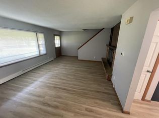 1876 Murphy Woods Rd, Beloit, WI 53511