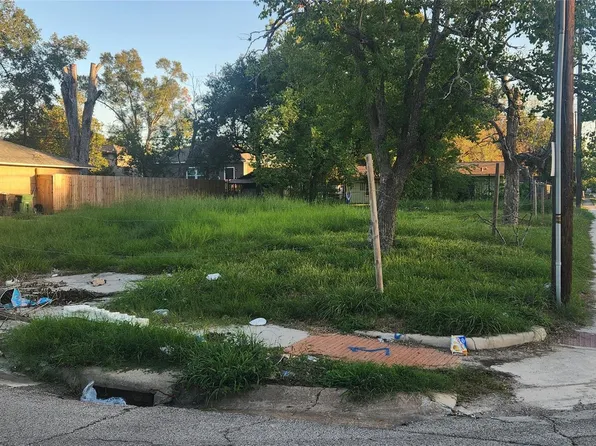 5802 Westover St, Houston, TX 77033