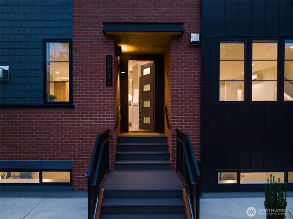 11223 NE 13th Lane, Bellevue, WA 98004