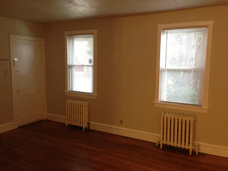1425 N Lincoln St #1 — Photo 5