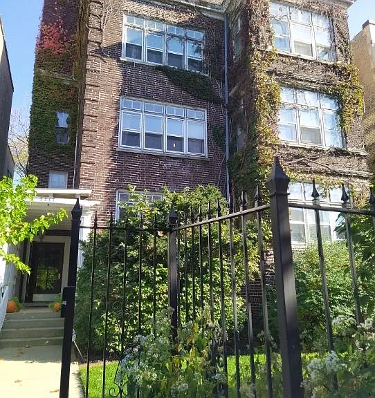 5847 N Kenmore Ave — Photo 2