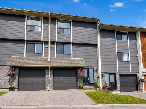 135 Chalmers St S #18, Cambridge, ON N1R 6M2
