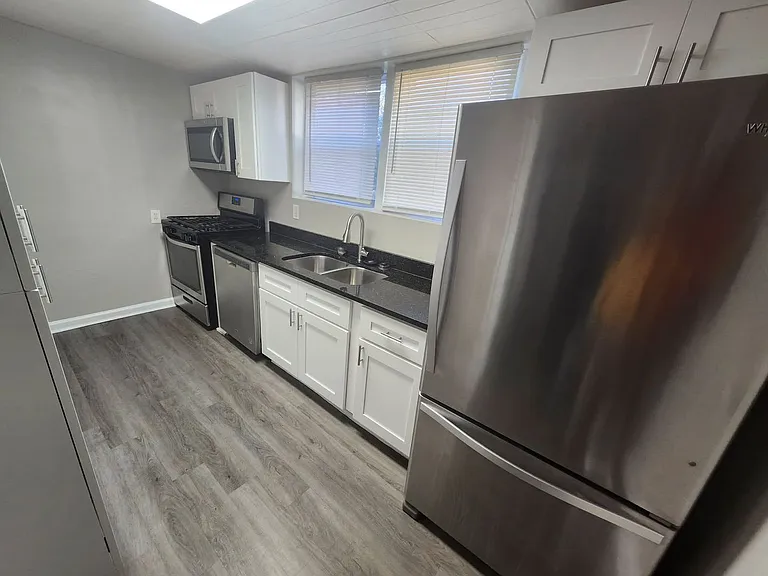 5 Burbank Dr SW #B — Photo 3
