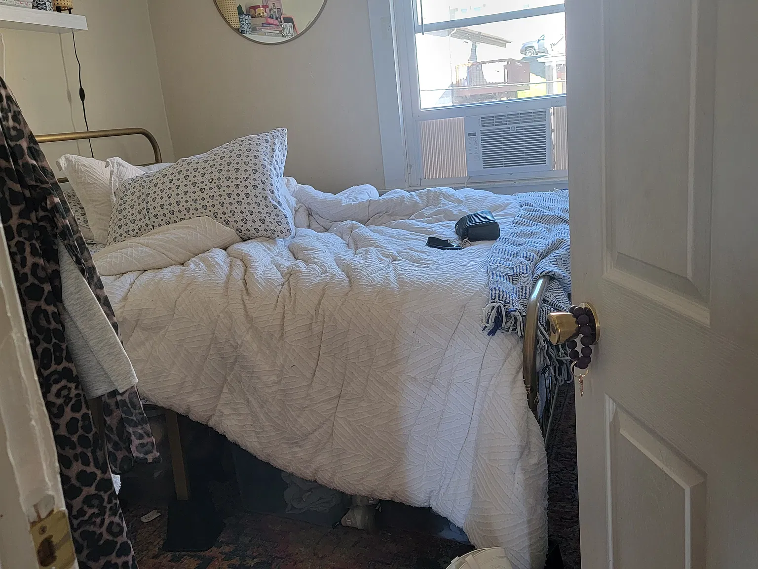 4 bed, $2,800 — Photo 4