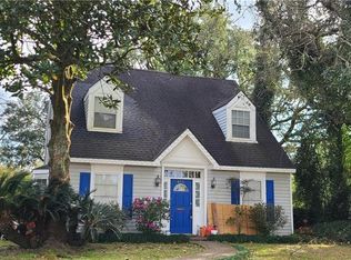 6031 Oxford Pl, New Orleans, LA 70131