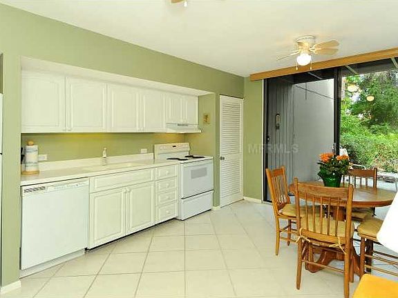 4th image of 714 Pine Run Dr