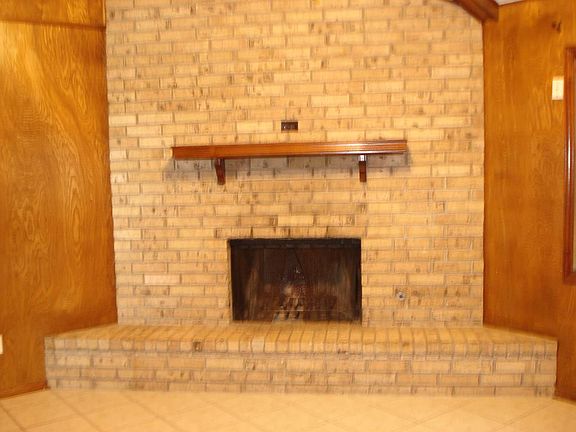 3rd image of 4211 Hiram Brandon Dr