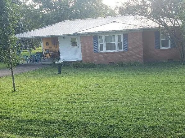788 Moody St, Huntingdon, TN 38344