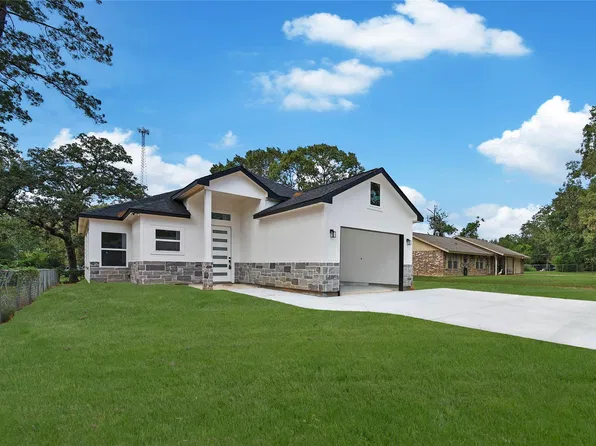 14863 Big Spring Cir, Willis, TX 77378