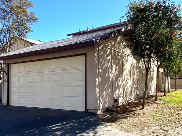 338 W Indian Dunes Ln, Azusa, CA 91702
