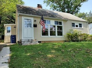 3132 Cofer Rd, Falls Church, VA 22042