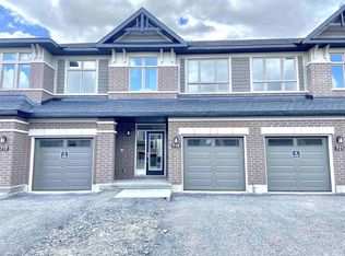 719 Cairn Cres, Ottawa, ON K1W 0P4