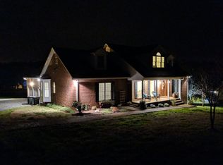 6121 N Mount Pleasant Rd, Greenbrier, TN 37073